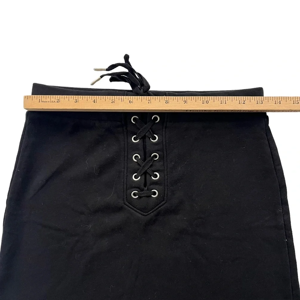 Forever 21 Womens Small Black Knit Crisscross Detail Cotton-Polyester Mini Skirt